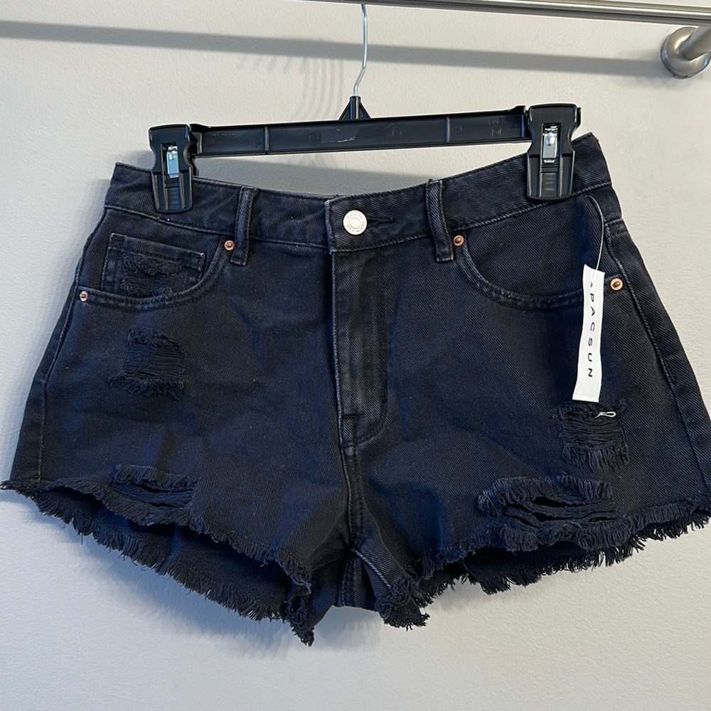 PacSun high rise festival jean shorts. New with tags. Size 26.